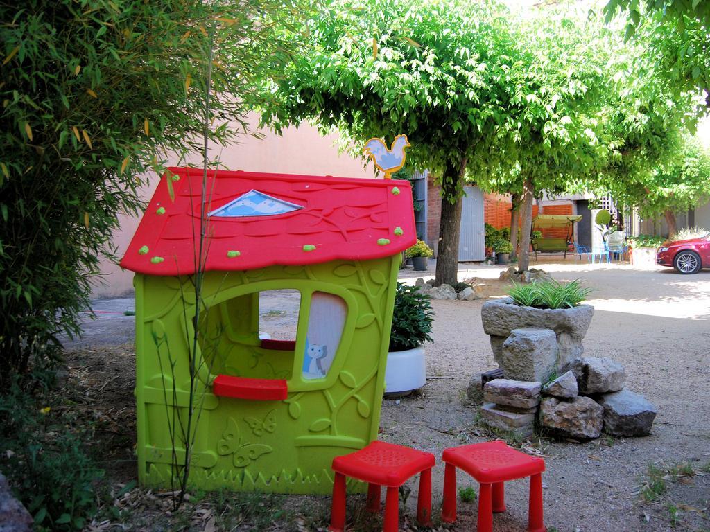Hostal Fabrellas كالذيس ذي مالافييّا المظهر الخارجي الصورة
