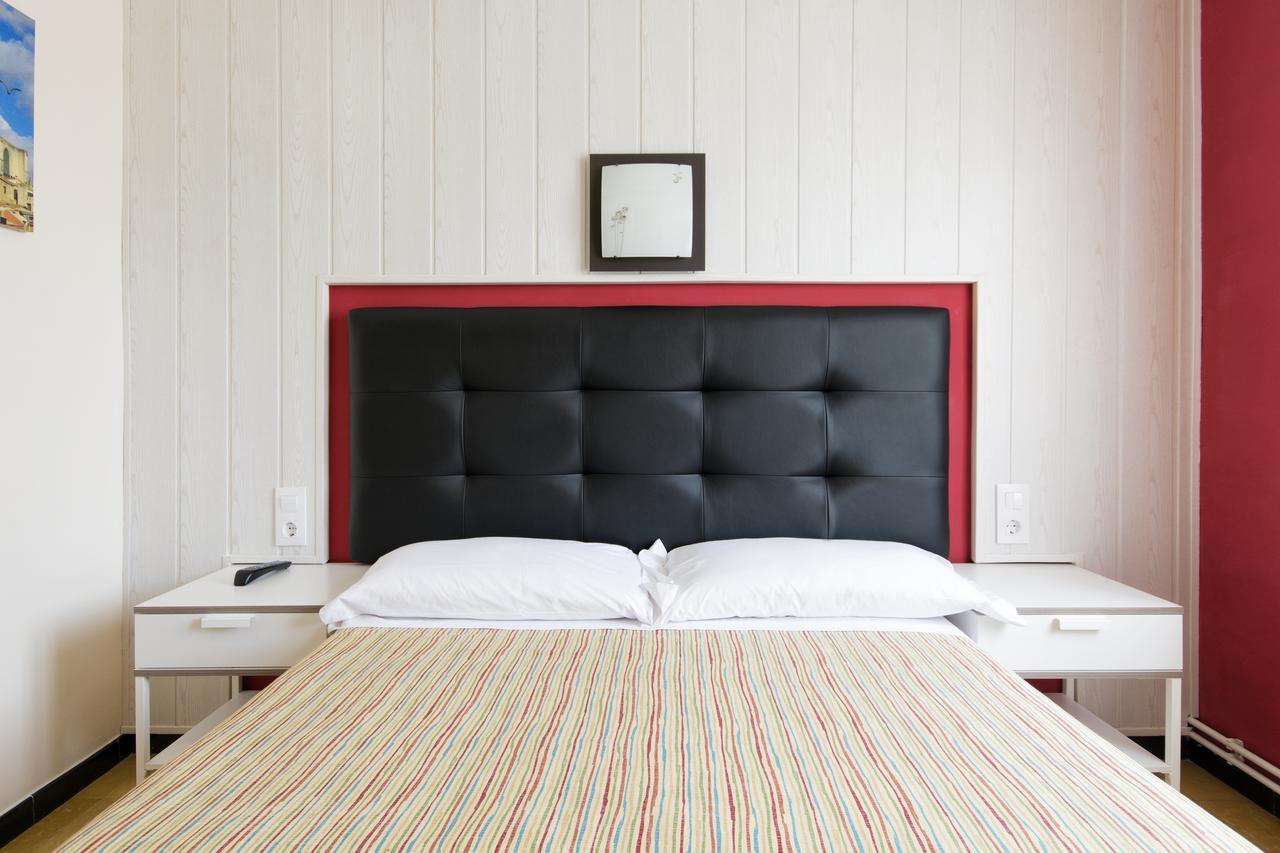 Hostal Fabrellas كالذيس ذي مالافييّا المظهر الخارجي الصورة